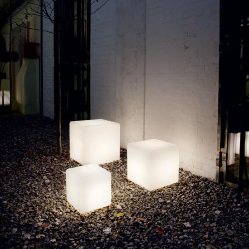 Luna PT1 D4 191584 – Ideal Lux garden luminaire in opal, 1X60W, IP44
