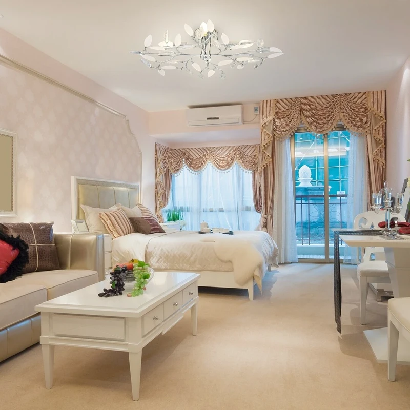 Lilian – модерен плафон в хром с опалово стъкло, 730×465мм, 4×E14