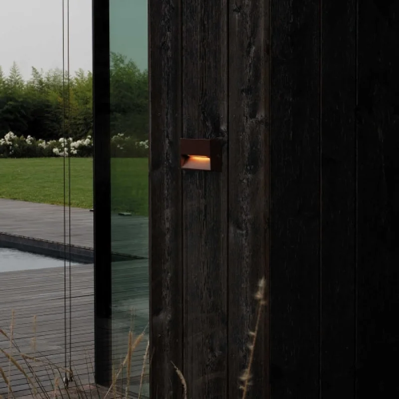 Dedr 316895 – Ideal Lux LED facade downlight for outdoor mounting in coffee, 1,5W, 3000K, IP65