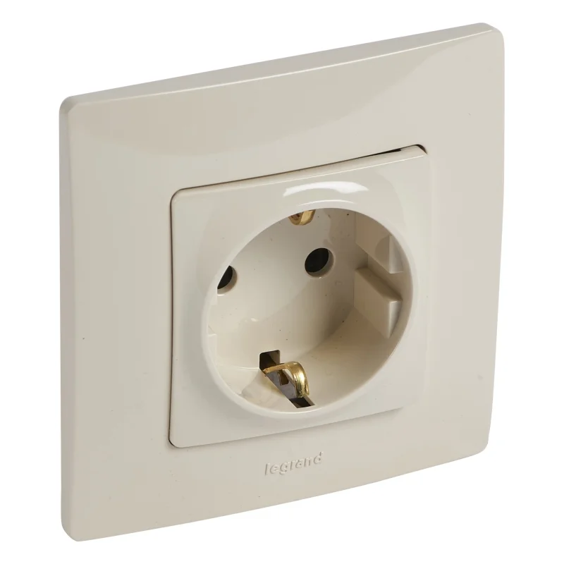 Legrand Schuko socket with frame 2P+E 16A 250V Cream /blister pack/ - Legrand Niloe 396474