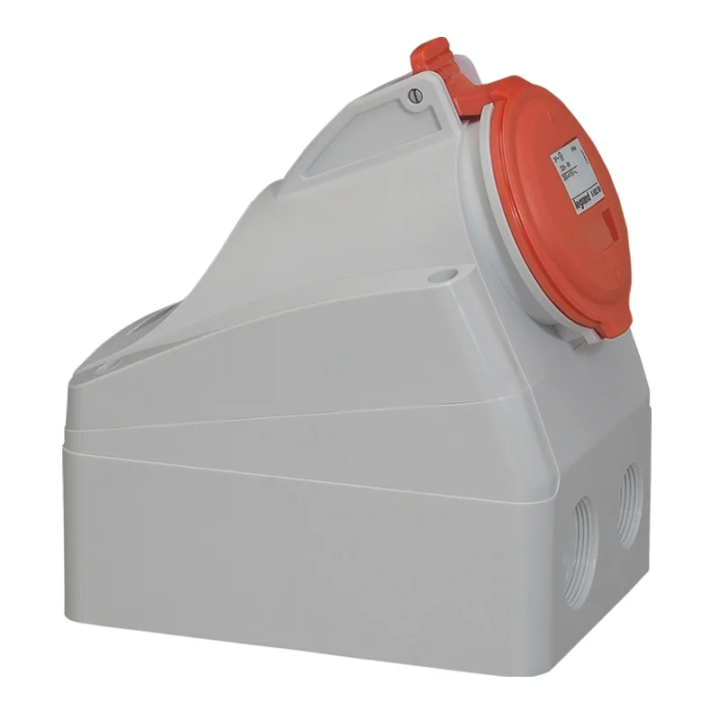 Legrand Контакт открит монтаж 3P+N+E 415V 16A IP44 - Legrand P17 Tempra Pro 555159