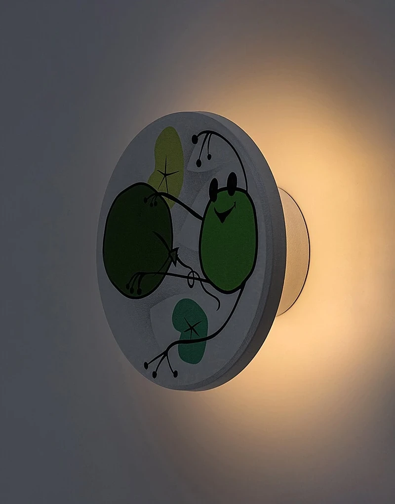 Froggo – LED детска стенна лампа в бяло с цветен декор, Ø120мм, 9W, 3000-6500K