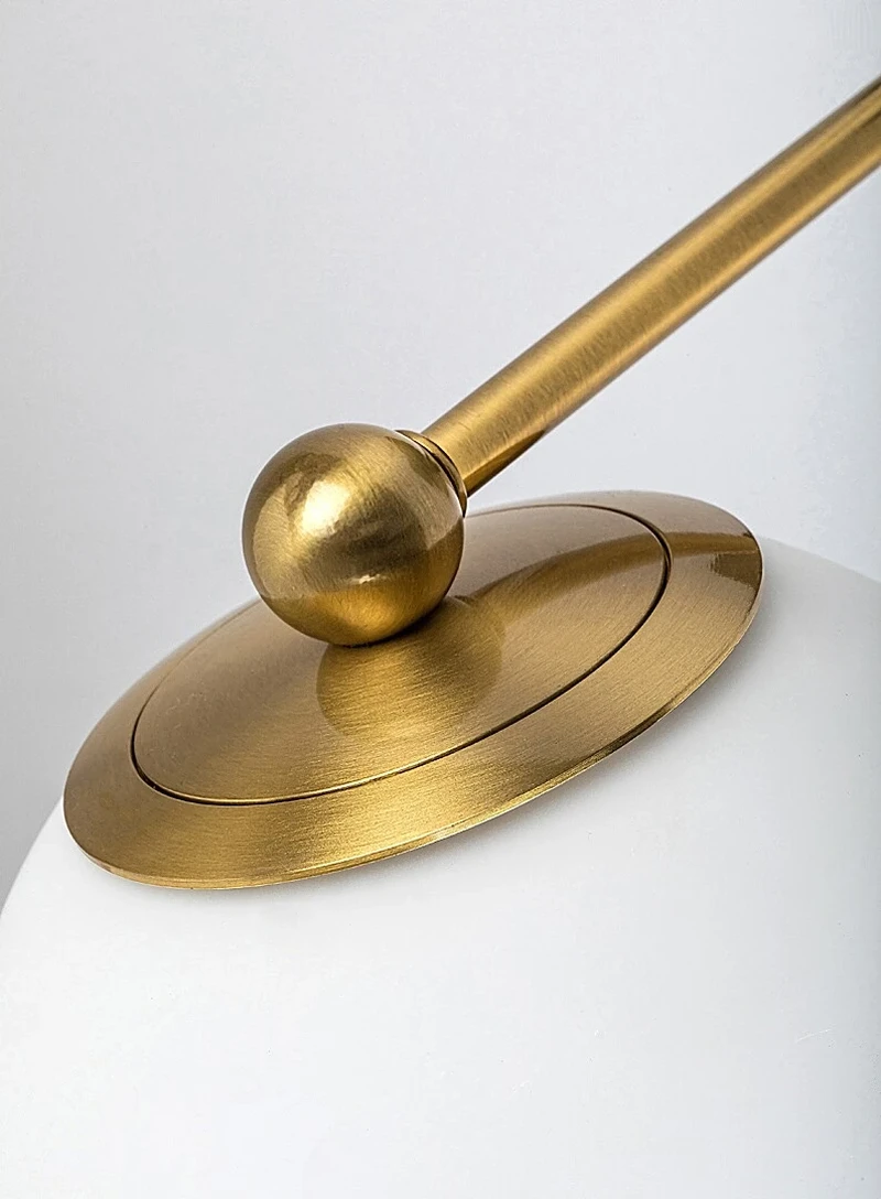 Kiara – modern wall light in gold with white glass, Ø130mm, 1×E27