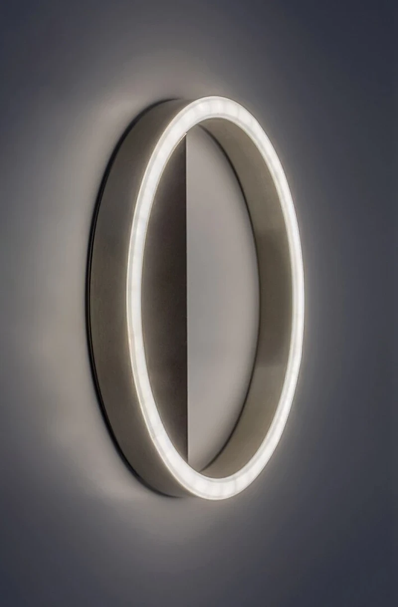 Thrac – LED wall light in aluminium with white silicone shade, Ø250mm, 15W, 4000K