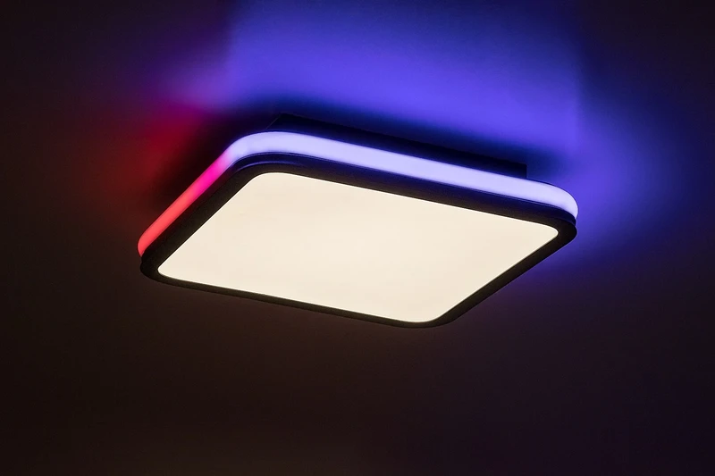 Serkan – LED плафон с RGB в черно/бяло, 350×350мм, 43W, 3000-6500K