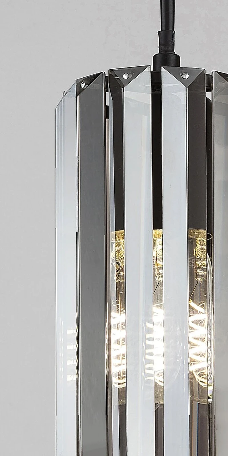 Veness – classic pendant in black matt with tinted glass, 700mm, 4×E27