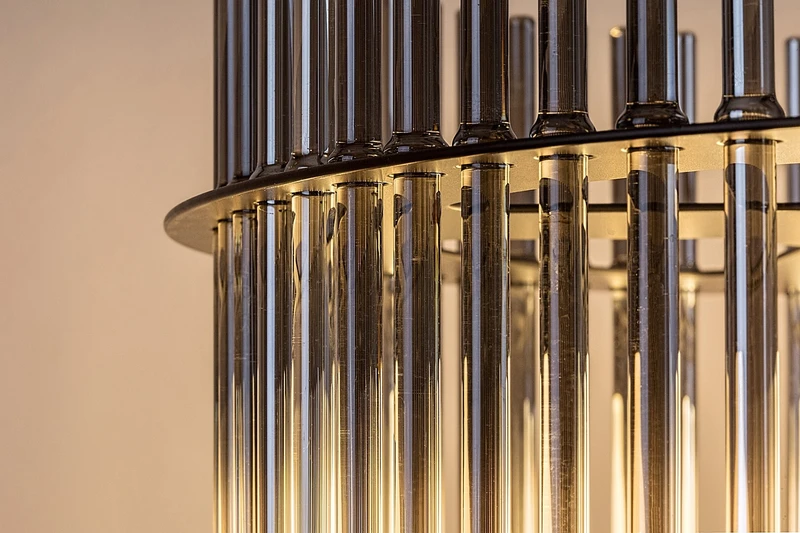 Inesa – modern pendant in black matt with tinted glass, 600mm, 2×E27