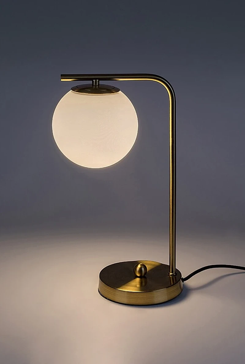 Kiara – table lamp in gold with white glass shade, Ø130mm, 1×E27