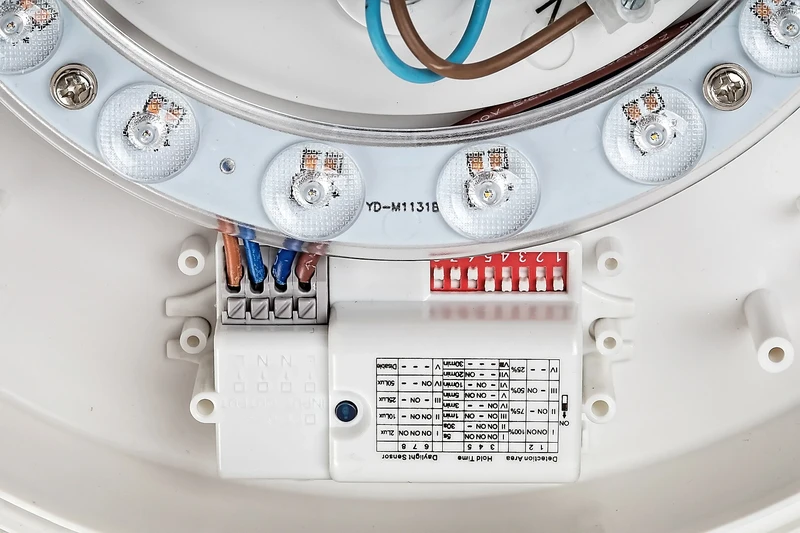 Larcia – LED плафон с датчик за движение в бяло, Ø285мм, 19W, 4000K, IP44