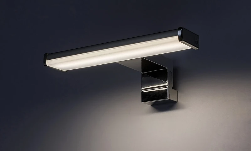 Levon – LED аплик за баня в хром с бял абажур, 200×55мм, 4W, 4000K, IP44