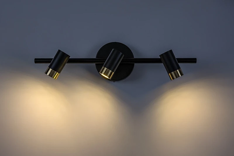 Kadir – LED аплик за баня в черно/злато, 470мм, 9W, 4000K, IP44