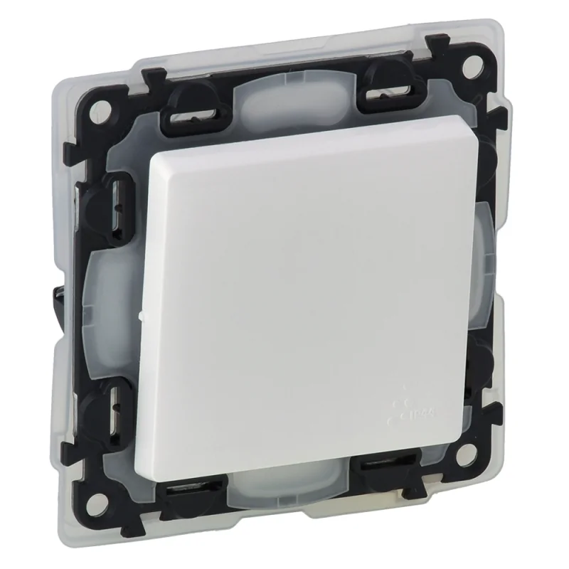 Legrand One-way switch IP44 White - Legrand Valena Life 752151