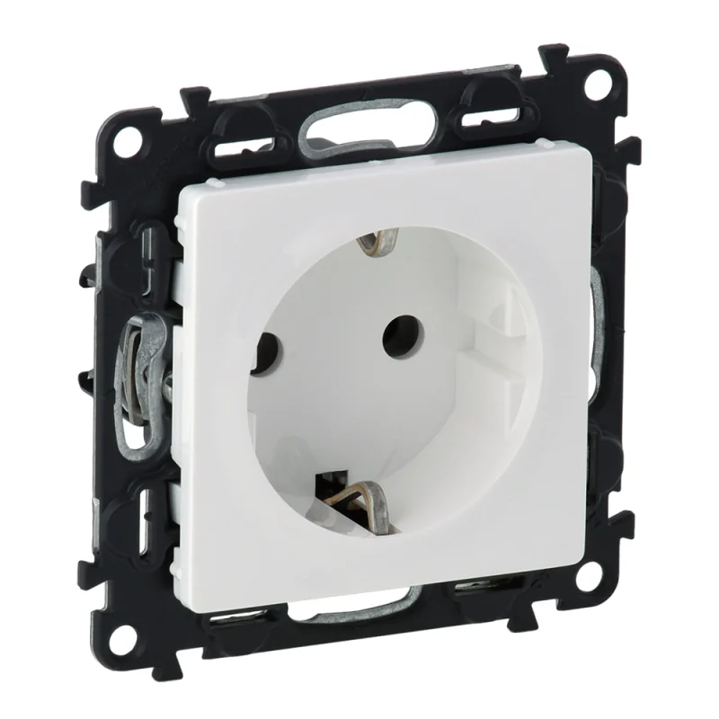 Контакт шуко 2P+E Бял - Legrand Valena Life 753120