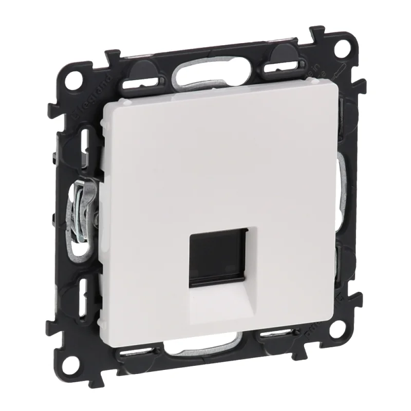 Розетка 1xRJ45 Cat. 5e UTP Бял - Legrand Valena Life 753140
