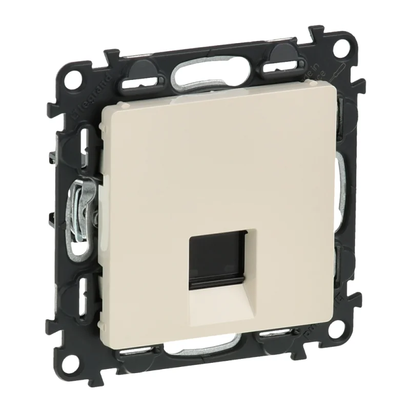 Legrand Outlet 1xRJ45 Cat. 5e UTP Cream - Legrand Valena Life 753240