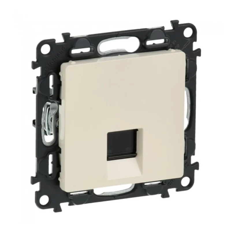 Legrand Блистер Valena Life Розетка RJ45 UTP кат. 5е LCS Крем - Legrand Valena Life 755681