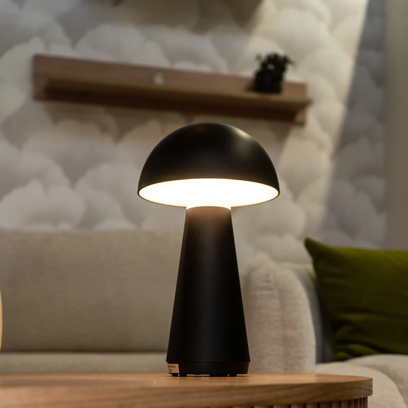 Ishtar – LED настолна лампа в черен мат, Ø160мм, 3W, 3000K, IP44