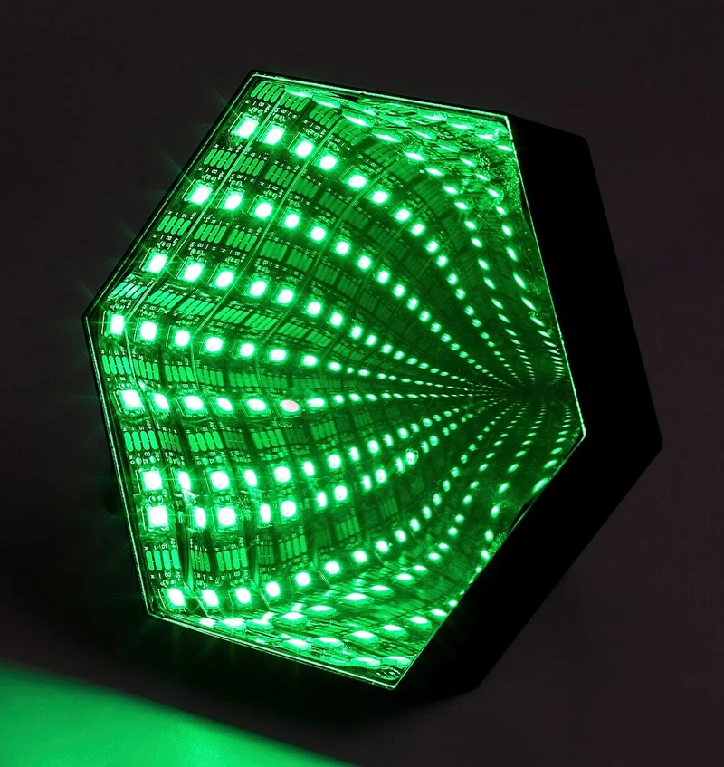 Jocker – RGB декоративна лампа в черно, 155×135мм, дистанционно, димираща