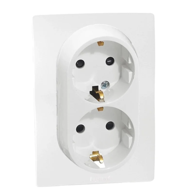 Legrand Schuko socket double with frame with children's protection 2P+E 16A White - Legrand Niloe 764544