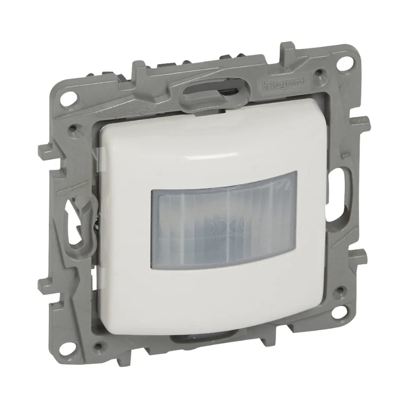 Automatic switch with PIR sensor 180°, range 8m @ max.H=1.2m /No requires neutral/ White - Legrand Niloe 764583A