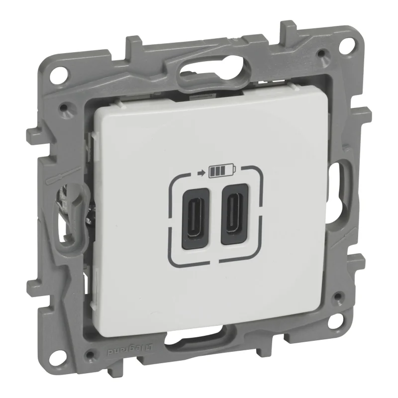 Legrand Розетка 2хUSB за зареждане тип C+C 5V 3A 15W Бял - Legrand Niloe 764595