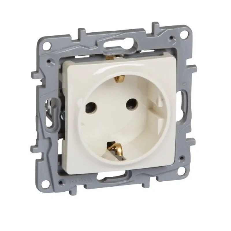 Legrand Контакт шуко 2P+E 16A Крем - Legrand Niloe 764639