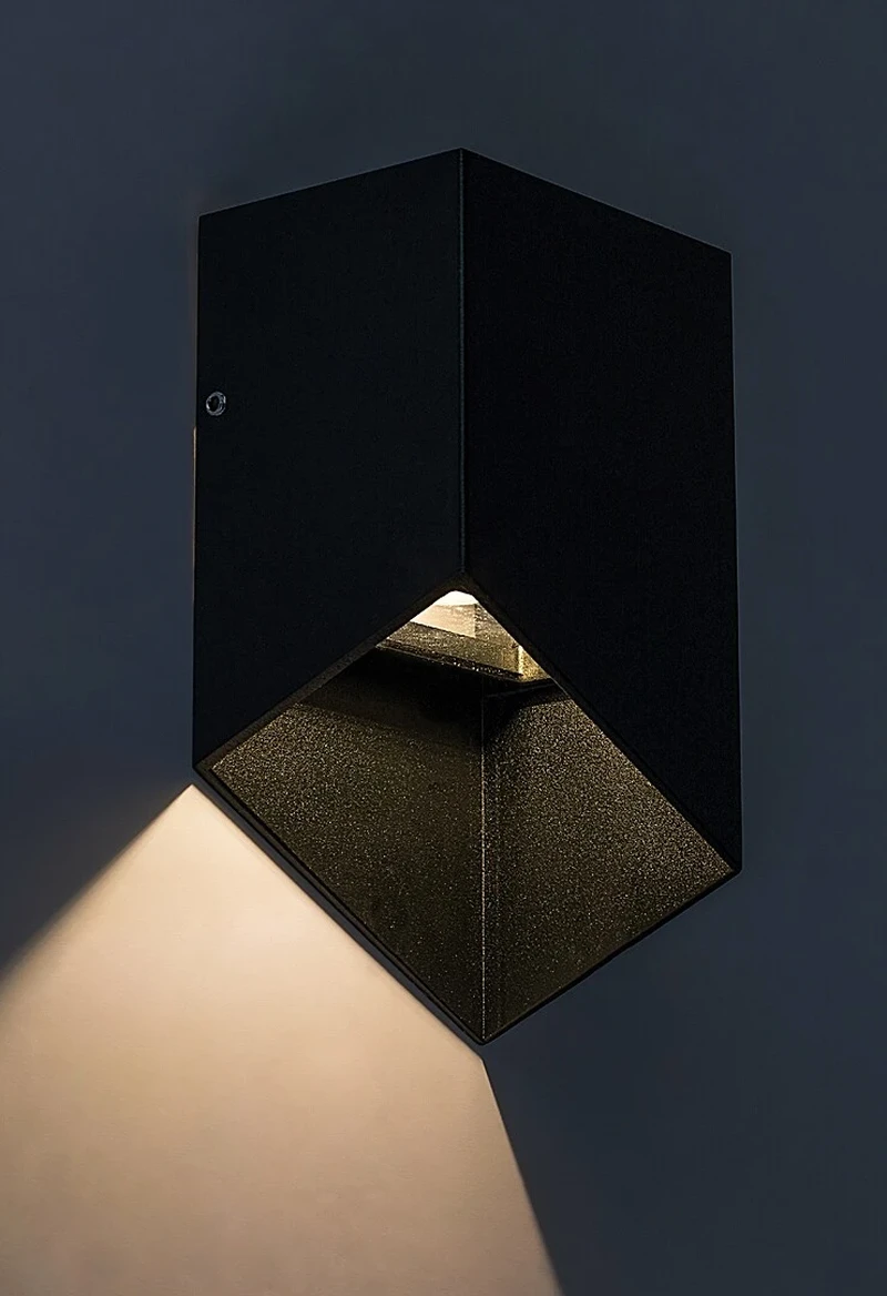 Tilburg – LED outdoor wall light in anthracite with clear glass, 85×150mm, 5W, 3000K