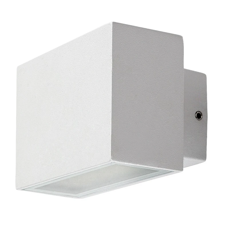 Mataro – LED outdoor wall light in white, 90×65mm, 7W, 4000K, IP54