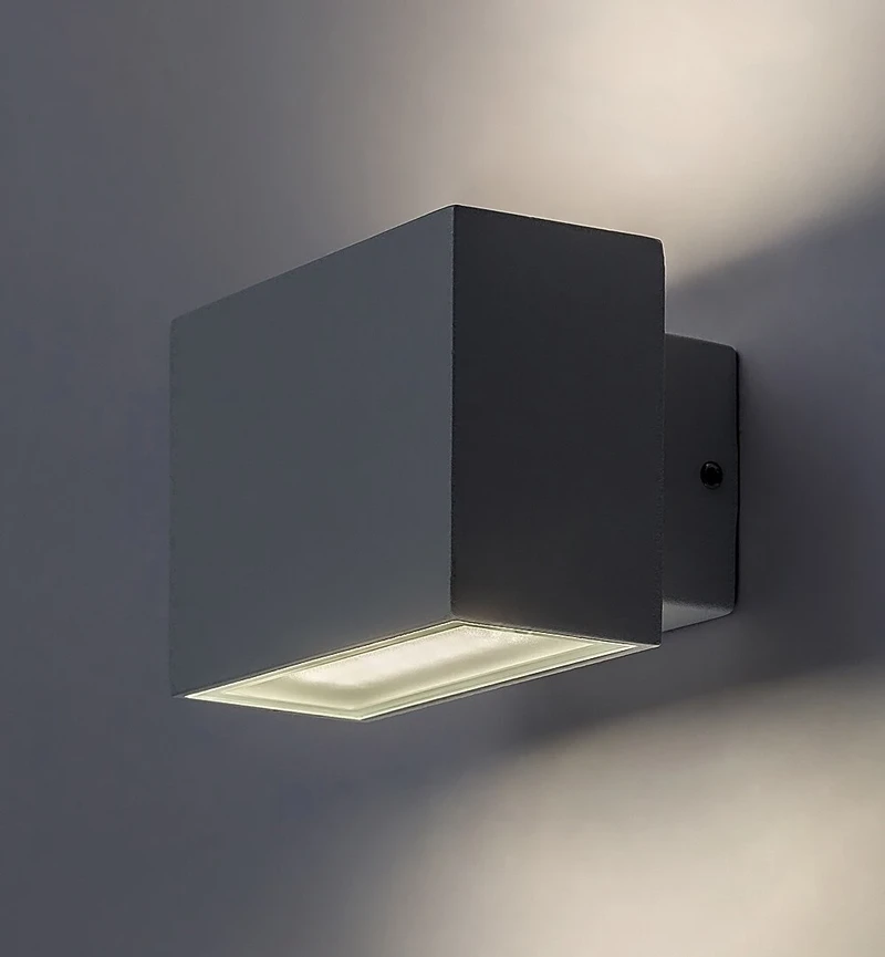 Mataro – LED outdoor wall light in white, 90×65mm, 7W, 4000K, IP54