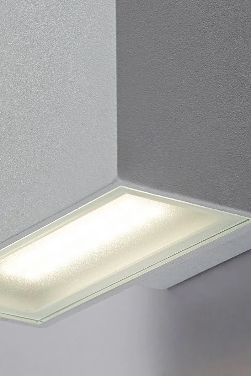 Mataro – LED outdoor wall light in white, 90×65mm, 7W, 4000K, IP54