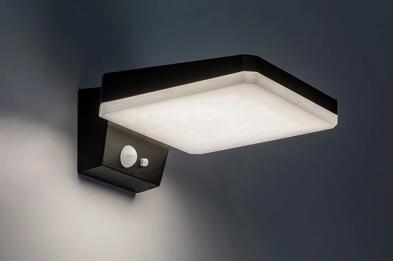 Lasset – LED соларна лампа за стена в черно с бял абажур, 135×65мм, 4.4W, 4000K
