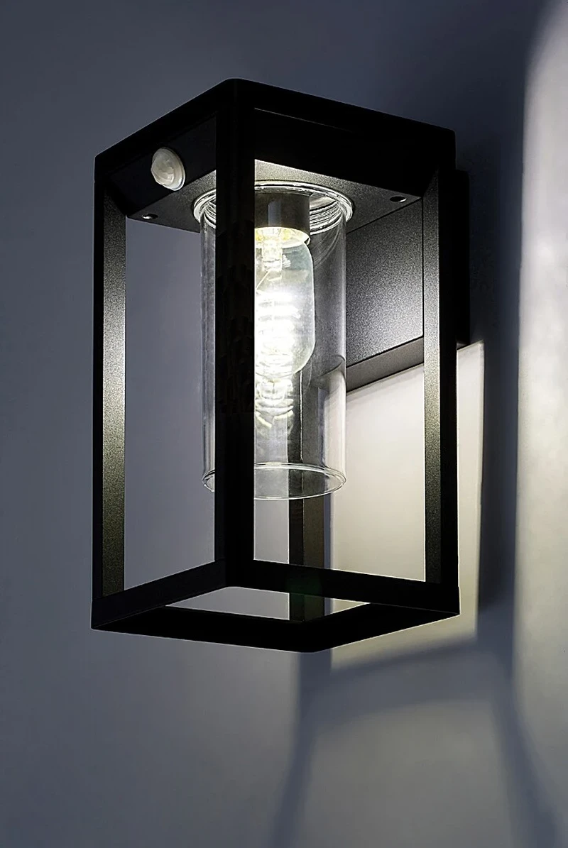 Zernest – modern facade wall light in black with motion sensor, 150×270mm, IP54, E27