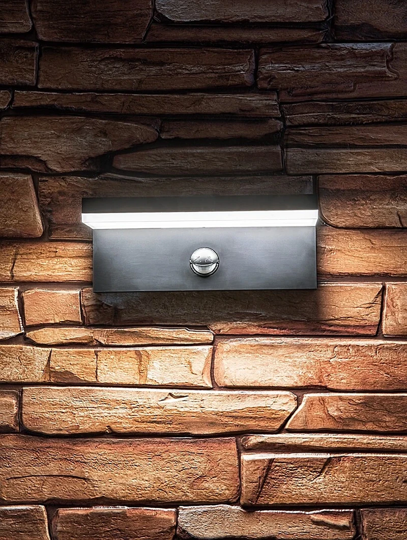 Zaragoza – LED wall light for outdoor mounting in black/white, 210×85mm, 9W, 2700-6500K