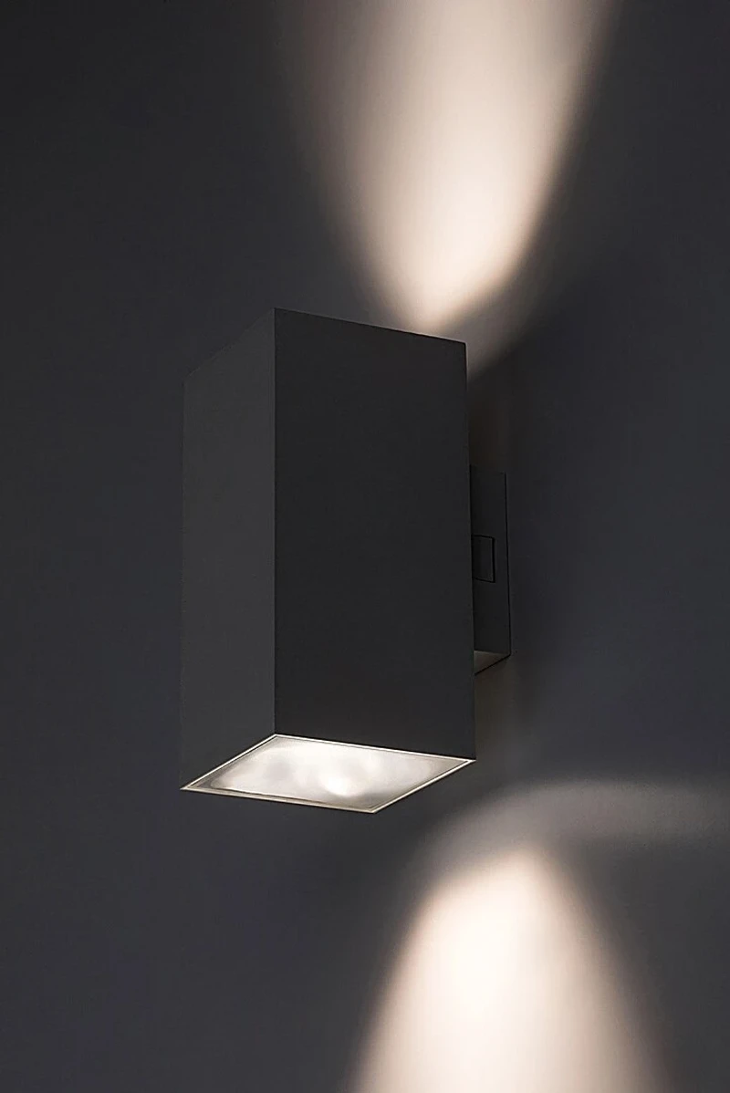Urfa – LED outdoor wall light in white, 75×160mm, 18W, 2700-6500K, IP65