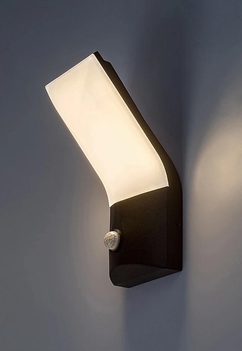 Tolna – LED стенна лампа за екстериор в черно с бял абажур, 120×250мм, 10W, 3000K, IP54