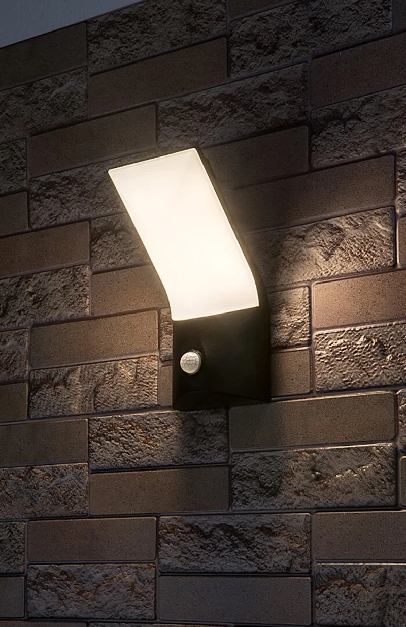 Tolna – LED стенна лампа за екстериор в черно с бял абажур, 120×250мм, 10W, 3000K, IP54