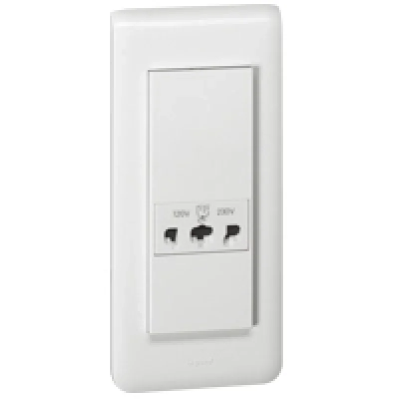 Legrand Socket for shaver IP24 with frame 5M White Mosaic - Legrand Mosaic 77586