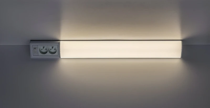 Bath 2E – LED мебелно осветление за кухня в бяло, 700мм, 15W, 4000K