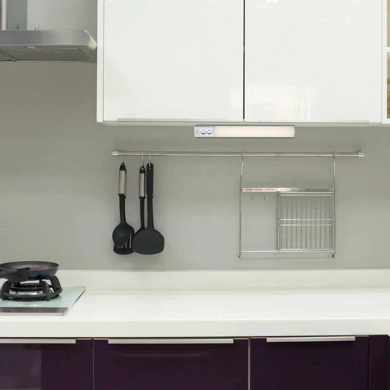 Bath 2E – LED мебелно осветление за кухня в бяло, 700мм, 15W, 4000K