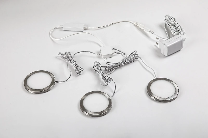 Socavi – LED осветление за кухня в сребристо/бяло, Ø80мм, 3×100lm, 4000K