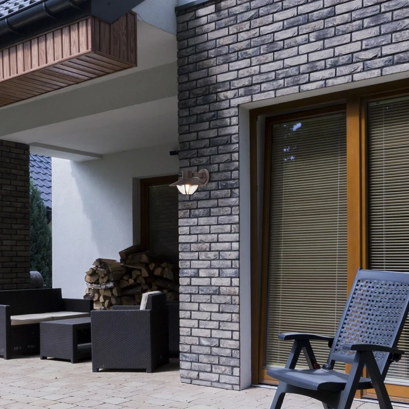 Almada – outdoor wall light in brown, aluminium, 240×180mm, IP44, 1×E27