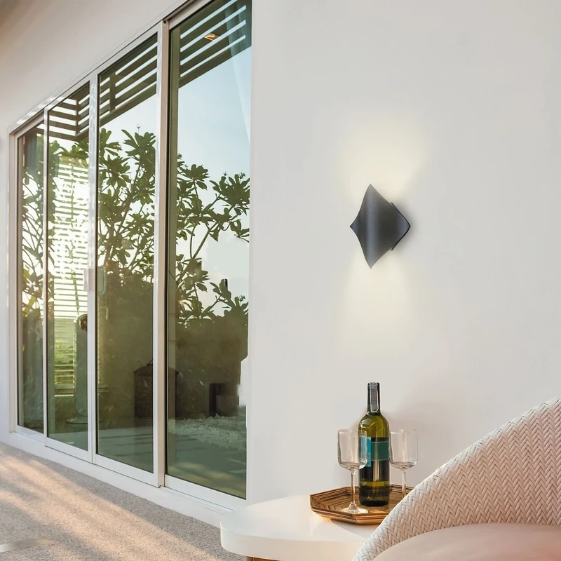 Navia – LED външен аплик в черно, 210×210мм, 11W, 4000K, IP65