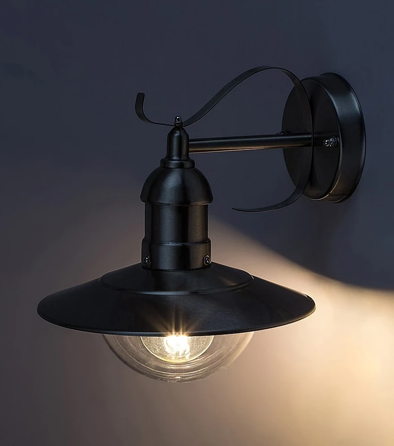 Oslo – outdoor wall light in satin chrome, 240×265mm, IP44, 1×E27