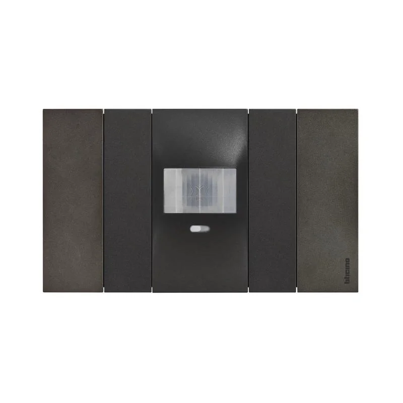 bticino Ключ с infrared сензор за движение PIR 120° обхват 4m h=1.2m LED ≤ 100W 2M Черен - bticino Living Now K4430