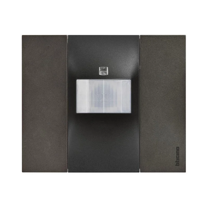 Ключ с infrared сензор за движение PIR 105° обхват 6m и h=1.2m LED ≤ 50W 2M - bticino Living Now K4432