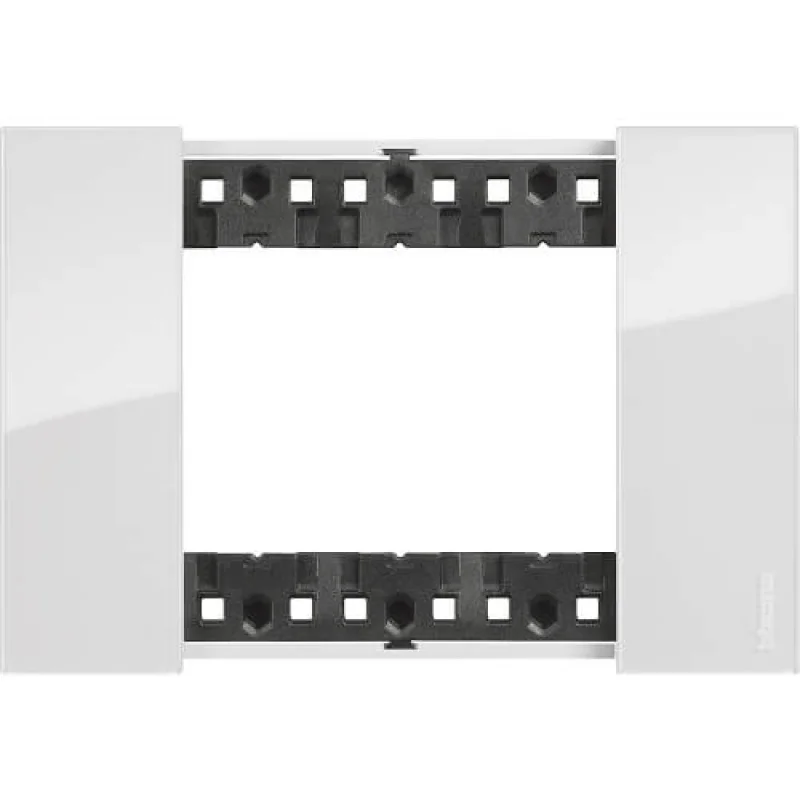 Frame 3M LED Italian standard - bticino Living Now KA4803DW