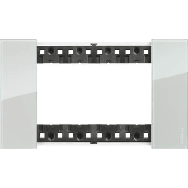 bticino Frame 4M Sky Italian standard - bticino Living Now KA4804DA