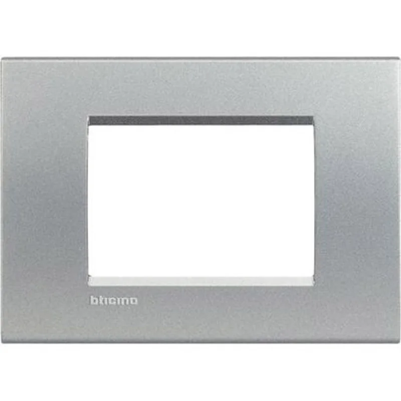 bticino Frame 3M Square Tech (TE) - bticino Livinglight LNA4803TE
