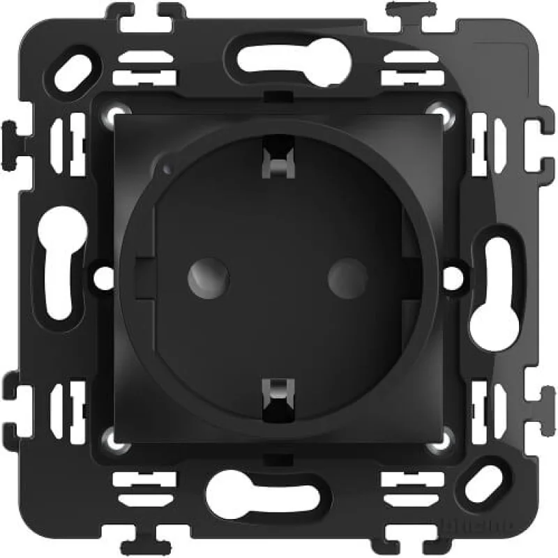Свързан контакт шуко 16A - bticino Classia with Netatmo