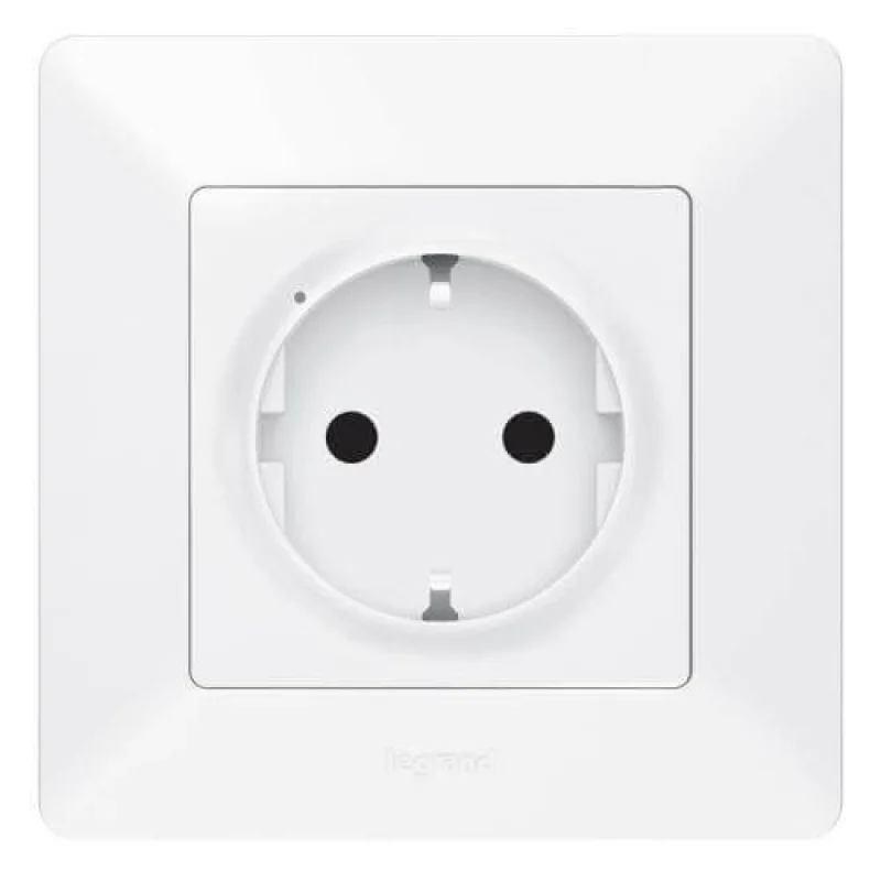 Valena Life with Netatmo Свързан контакт шуко 16A - Legrand Valena Life with Netatmo